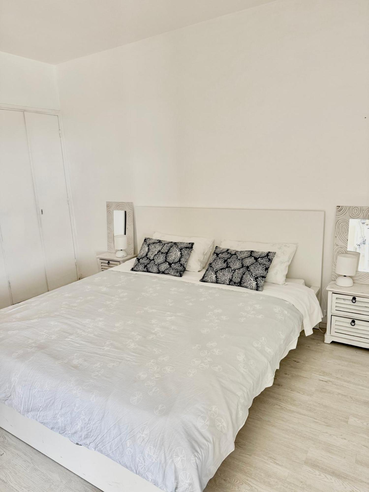 French Riviera Apartment With Swimming Pool And Free Parking Near Monaco Roquebrune-Cap-Martin Dış mekan fotoğraf